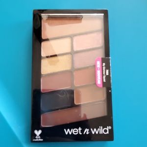 Warm eyeshadow palette